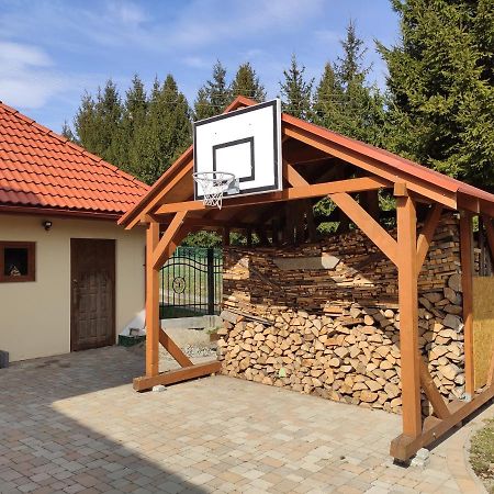 Апартаменти Apartament W Sercu Ustrzyk Устрики-Долішні Екстер'єр фото